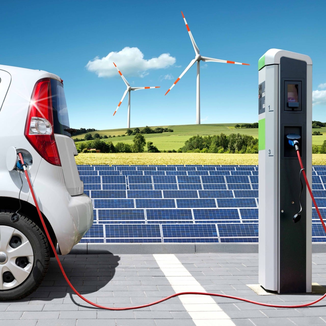 Elektroauto mit Solartankstelle und Windkraft AGW E-Ladesäulen Gewerbepark